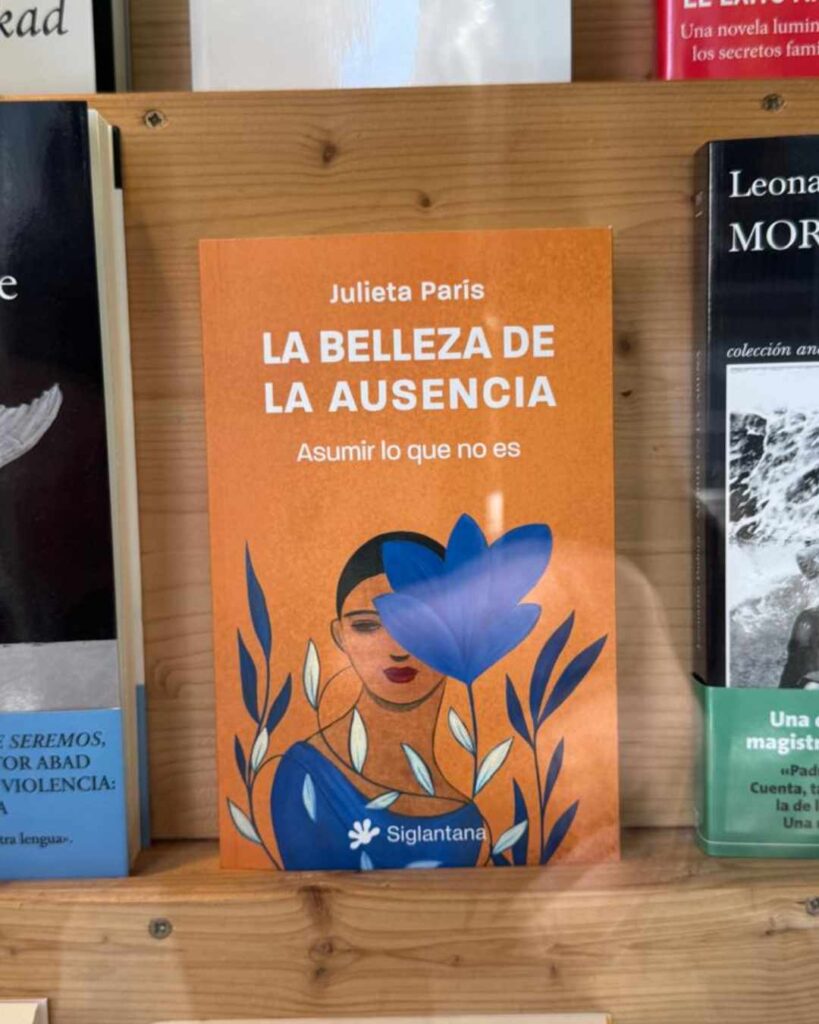 “Presentación de La belleza de la ausencia con Julieta París en Barcelona”