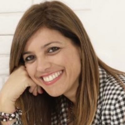 Laura chica